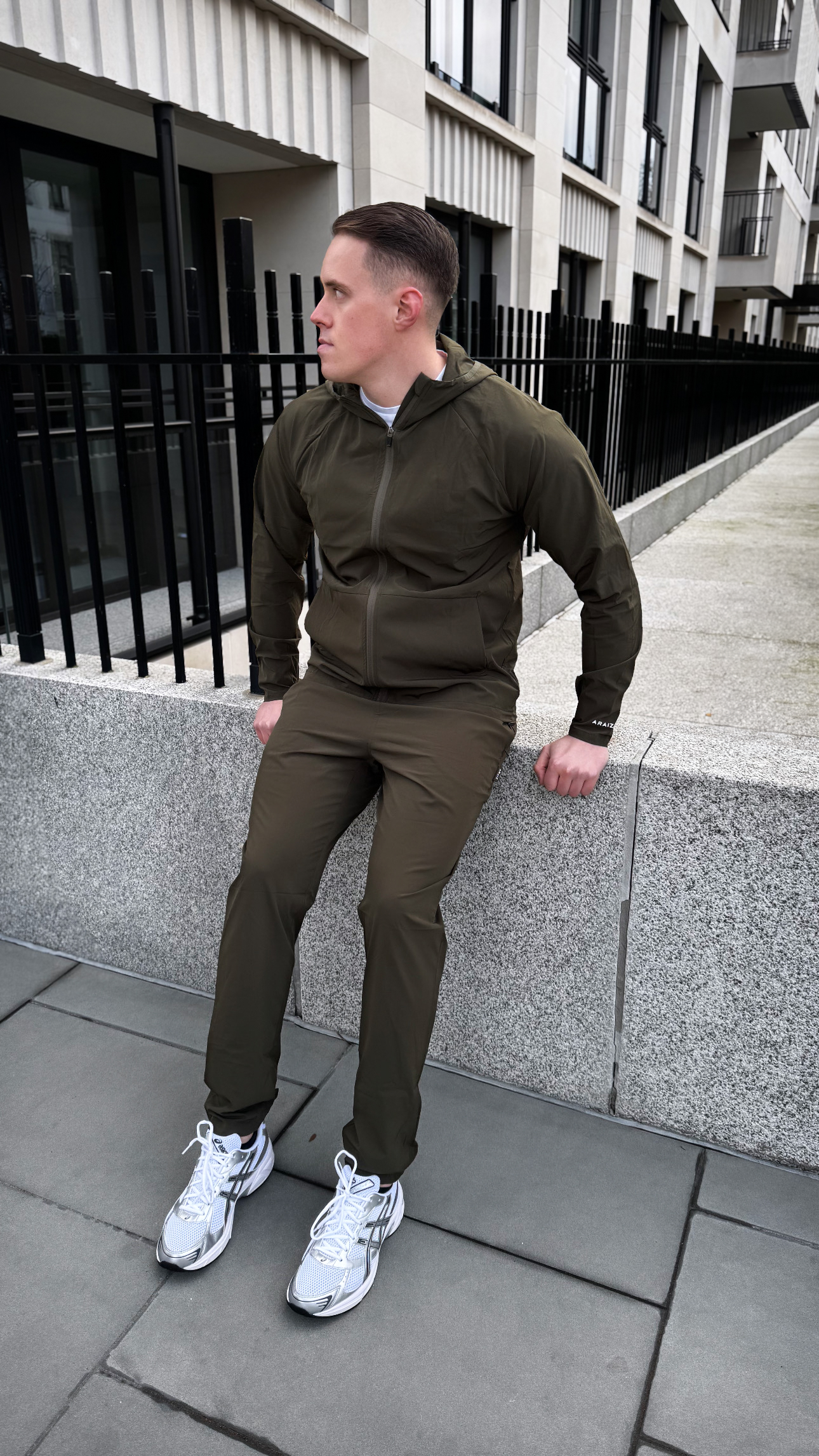 Core Jacket - Olive